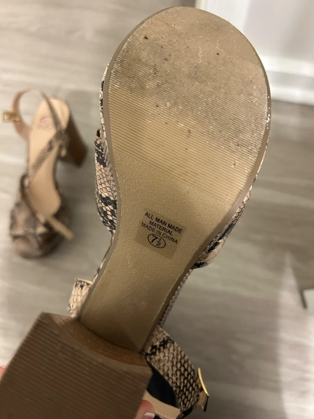 N/A size heel